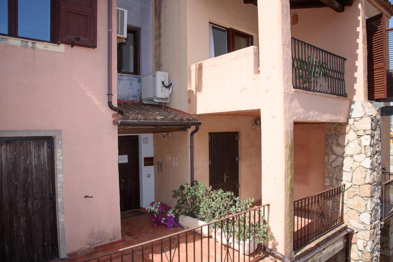 Loft Lungomare Vista Mare E Monti Apartment Arbatax Exterior photo