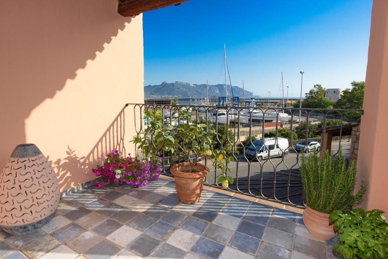 Loft Lungomare Vista Mare E Monti Apartment Arbatax Exterior photo